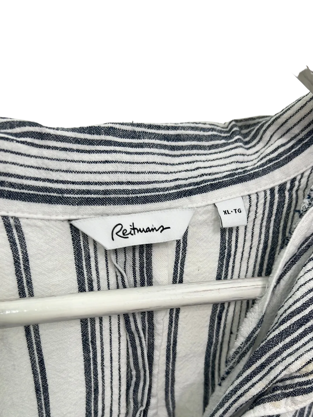 Reitmans | Size XL | Shirt | White/Blue | Pre-Loved