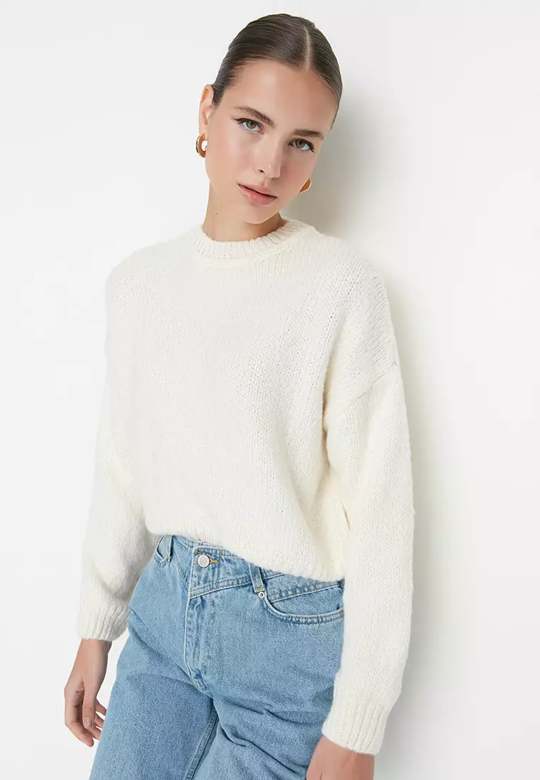 Trendyol Knit Sweater