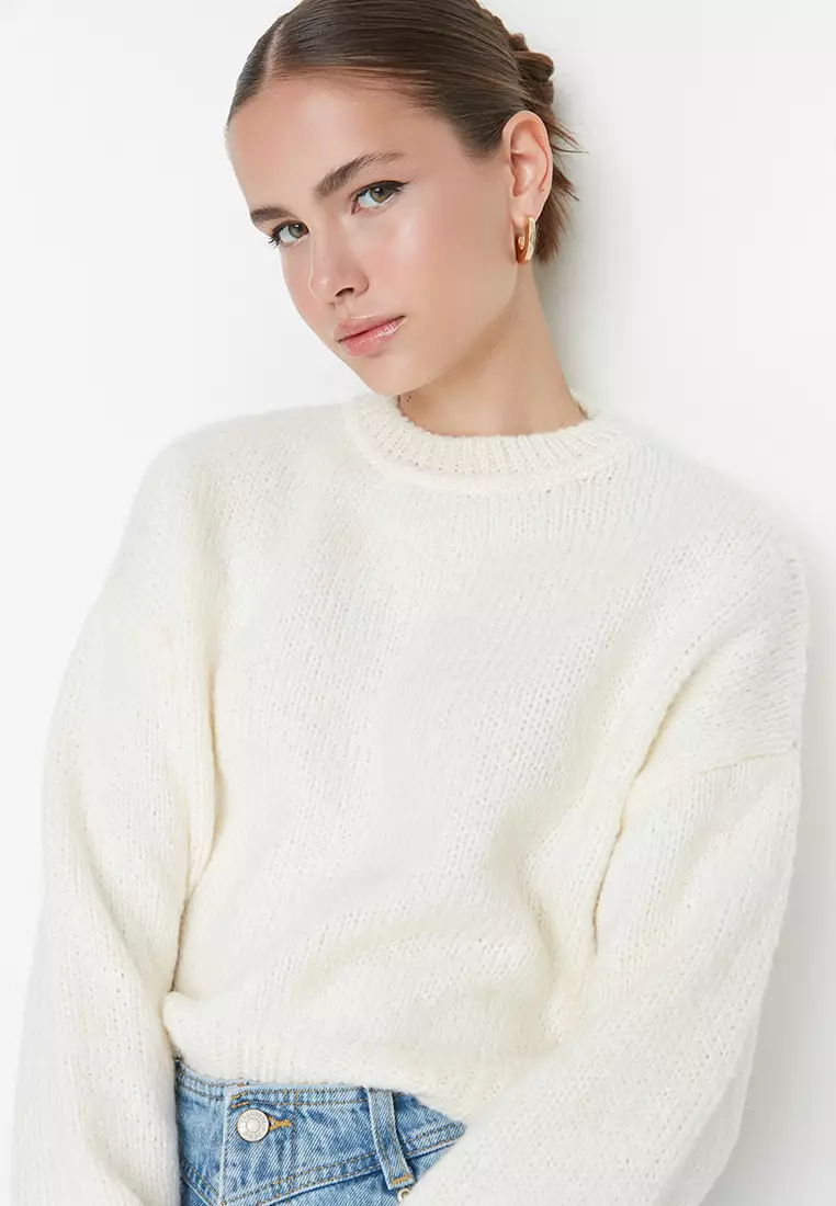 Trendyol Knit Sweater