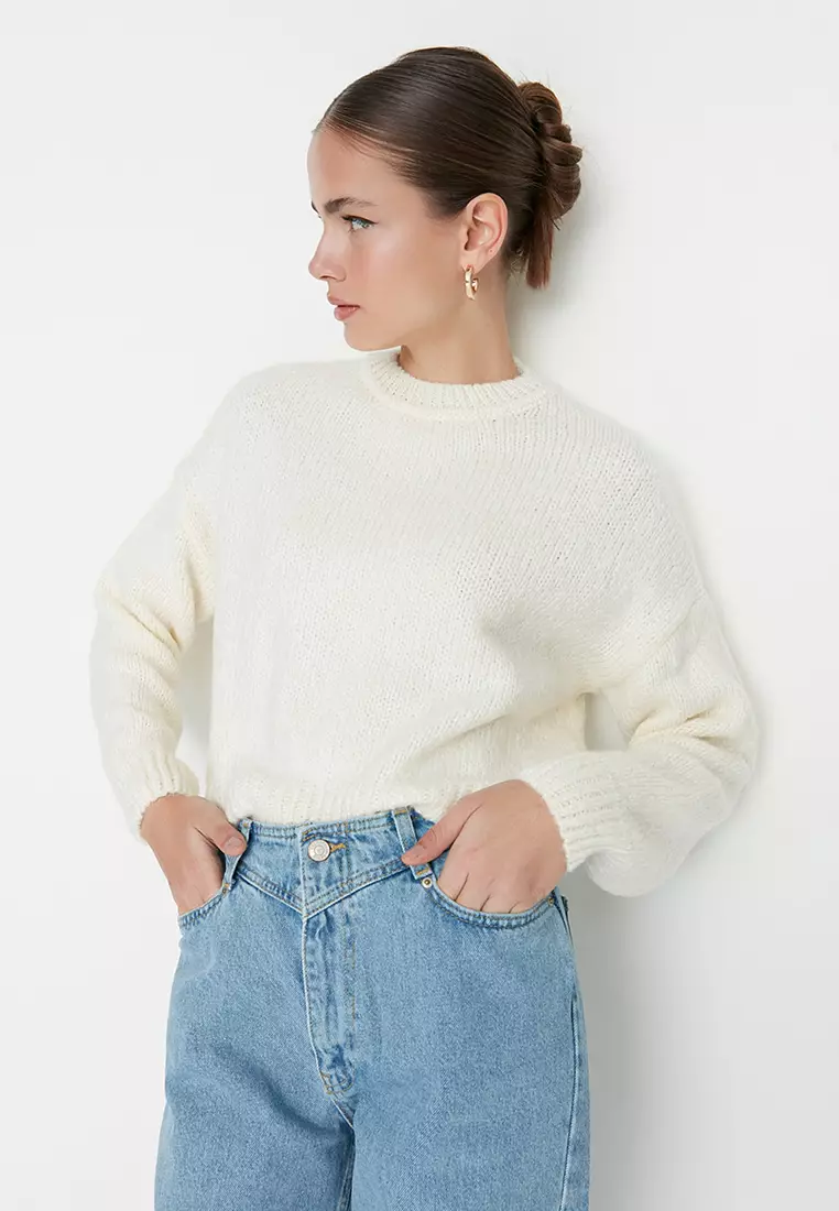 Trendyol Knit Sweater